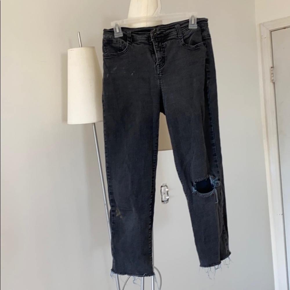 Black Cutoff jeans